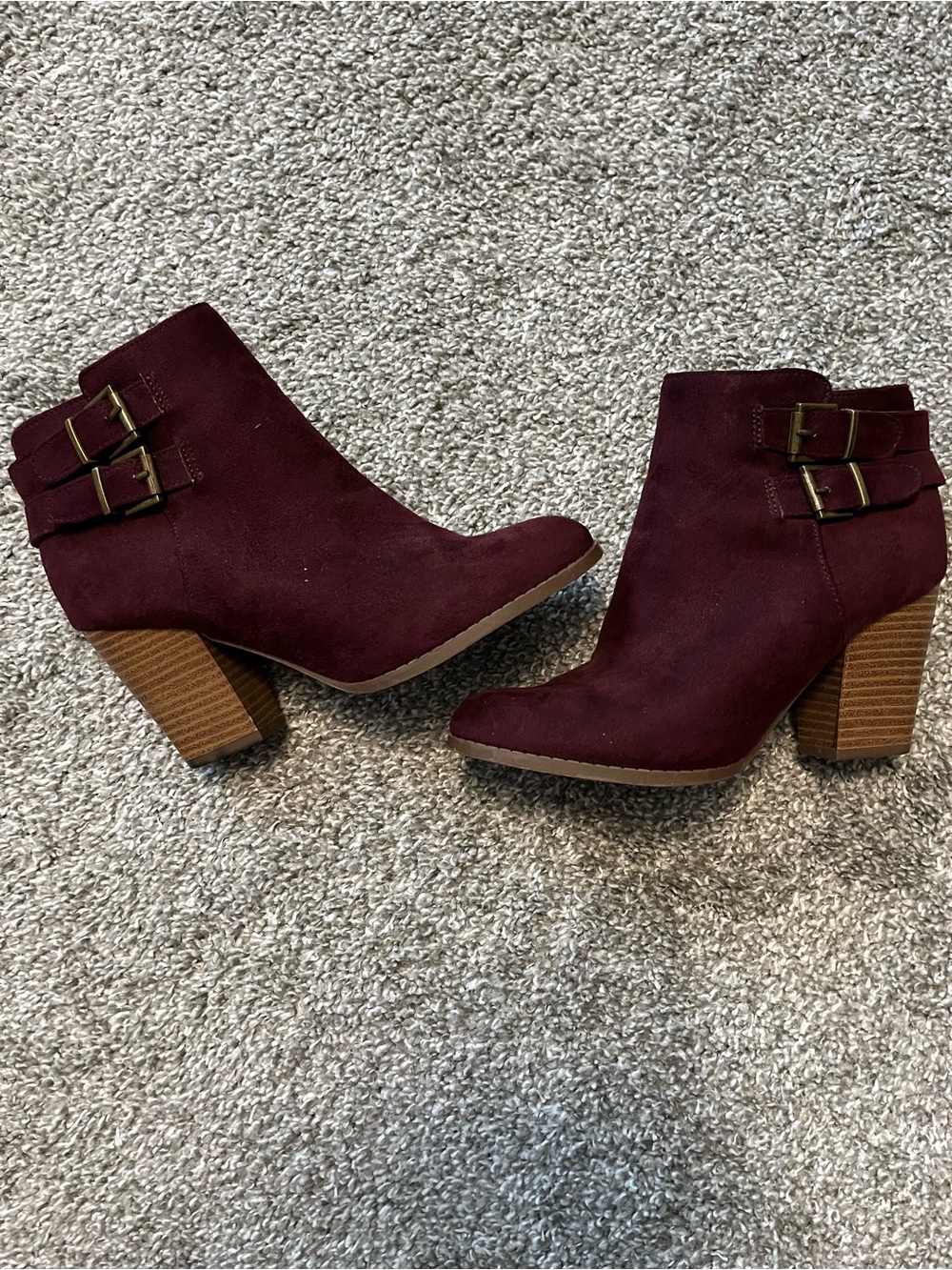 Women's Burgundy Suede Block Heel Ankle Boots